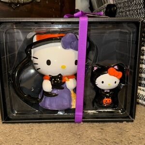 HK mug & figurine set